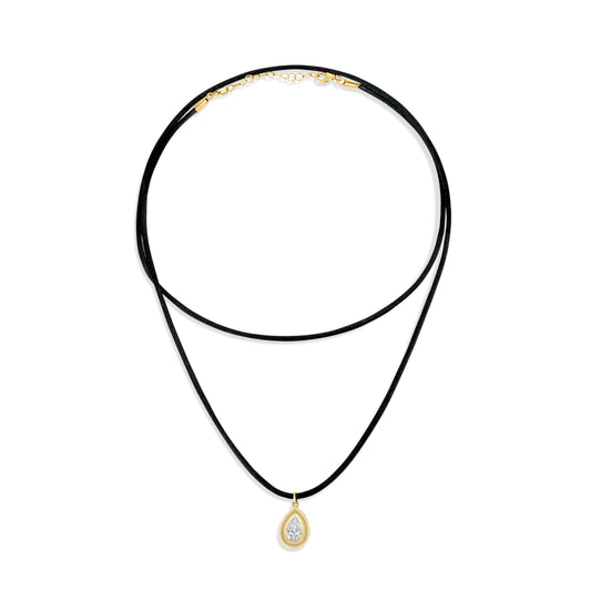 Necklace Pear cut silk