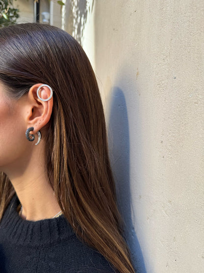 Izabel Earcuff  | White diamonds