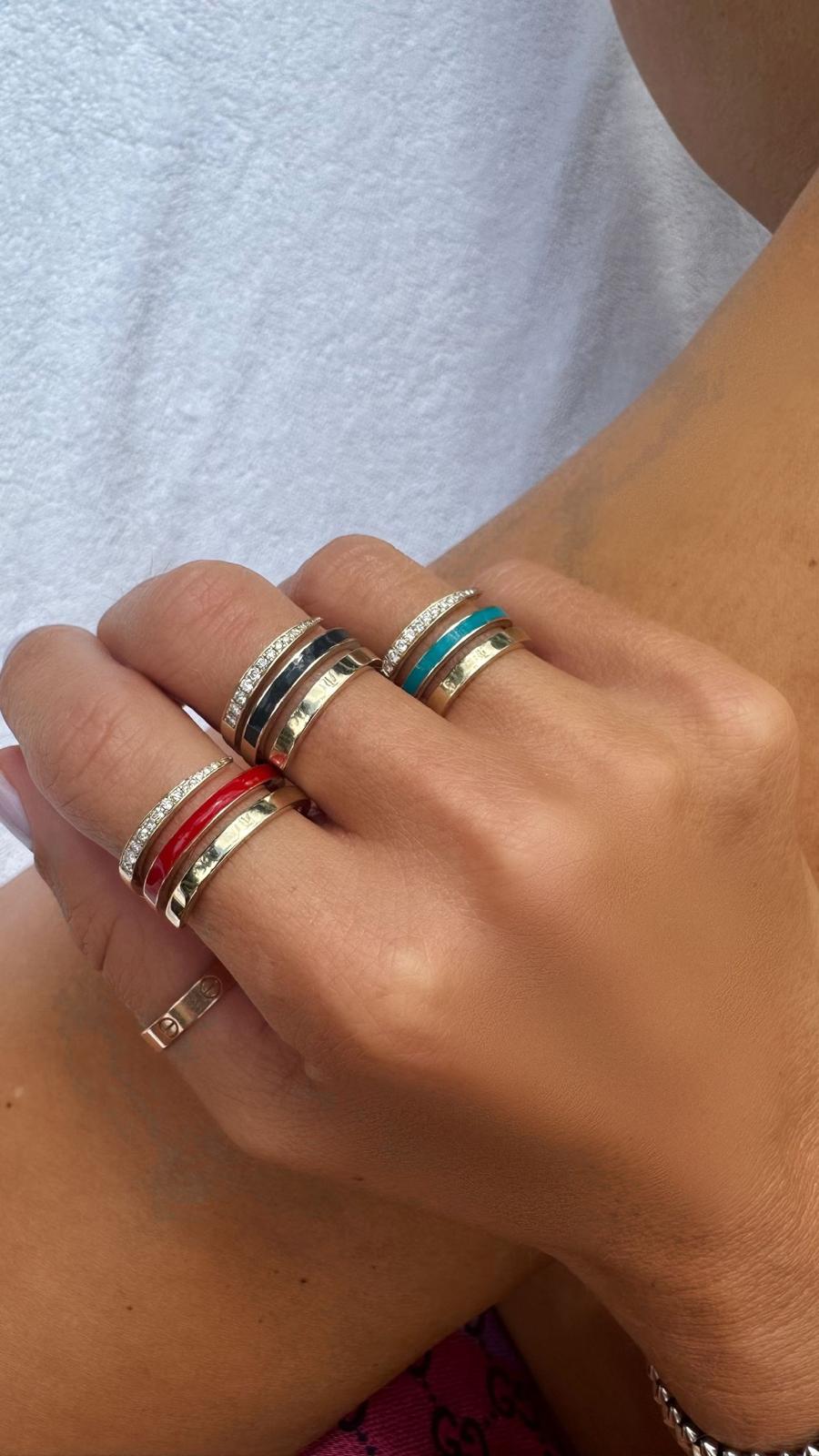 Mae | Red Enamel