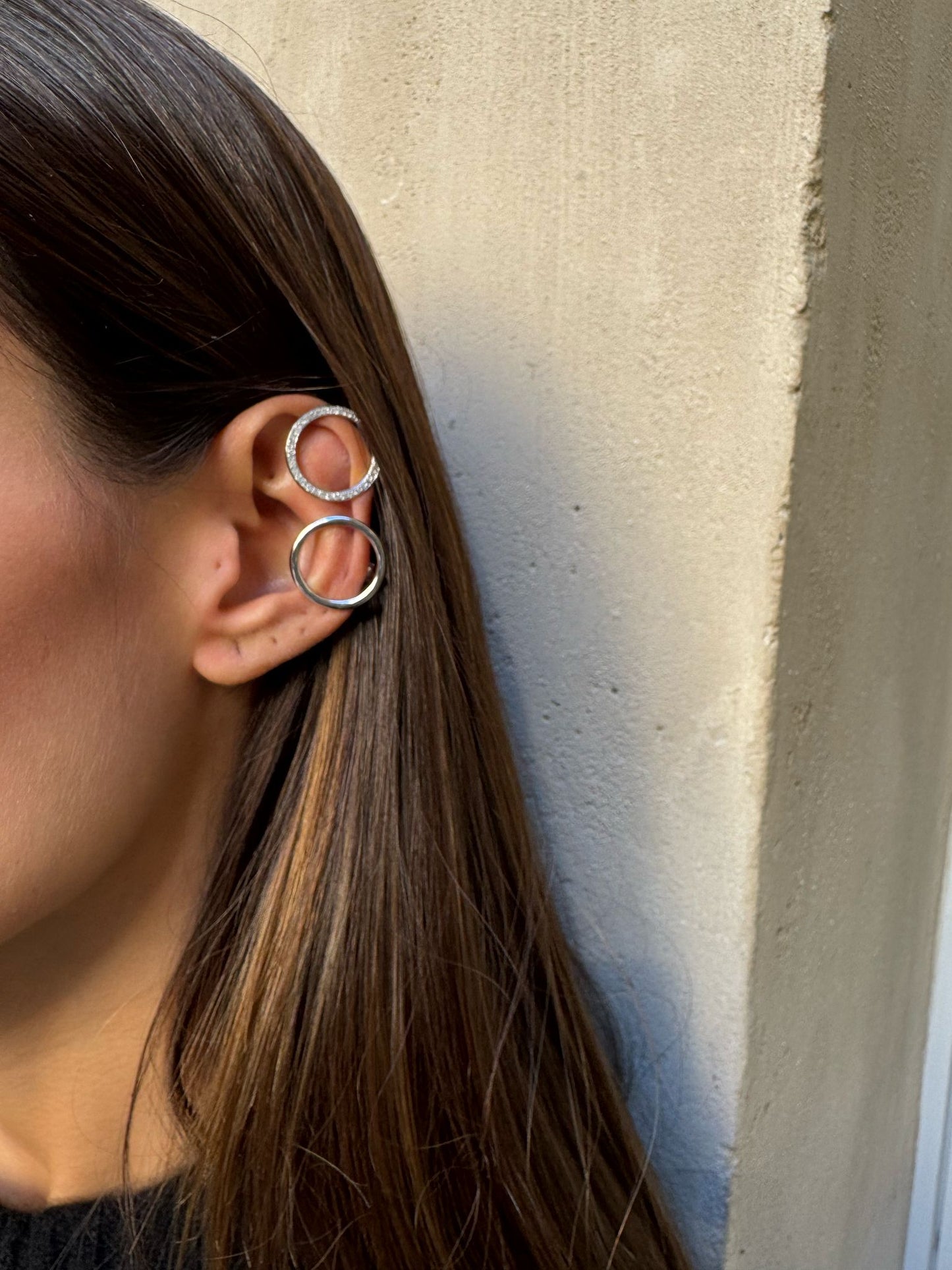 Izabel Earcuff  | White gold