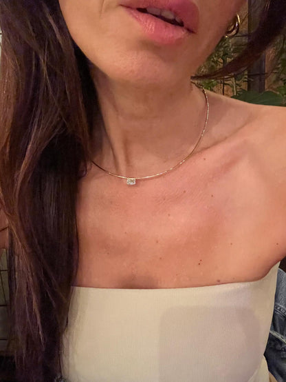 Choker emerald cut